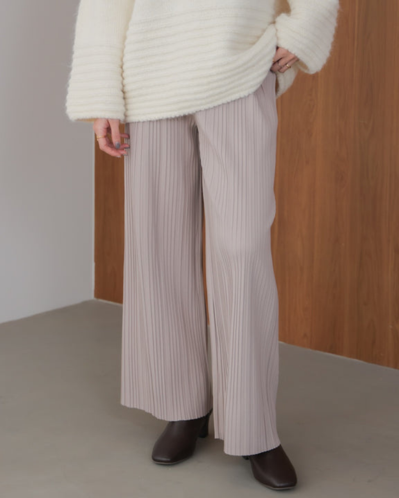 Lilyé 顯瘦穿搭：內起毛百褶直筒寬褲