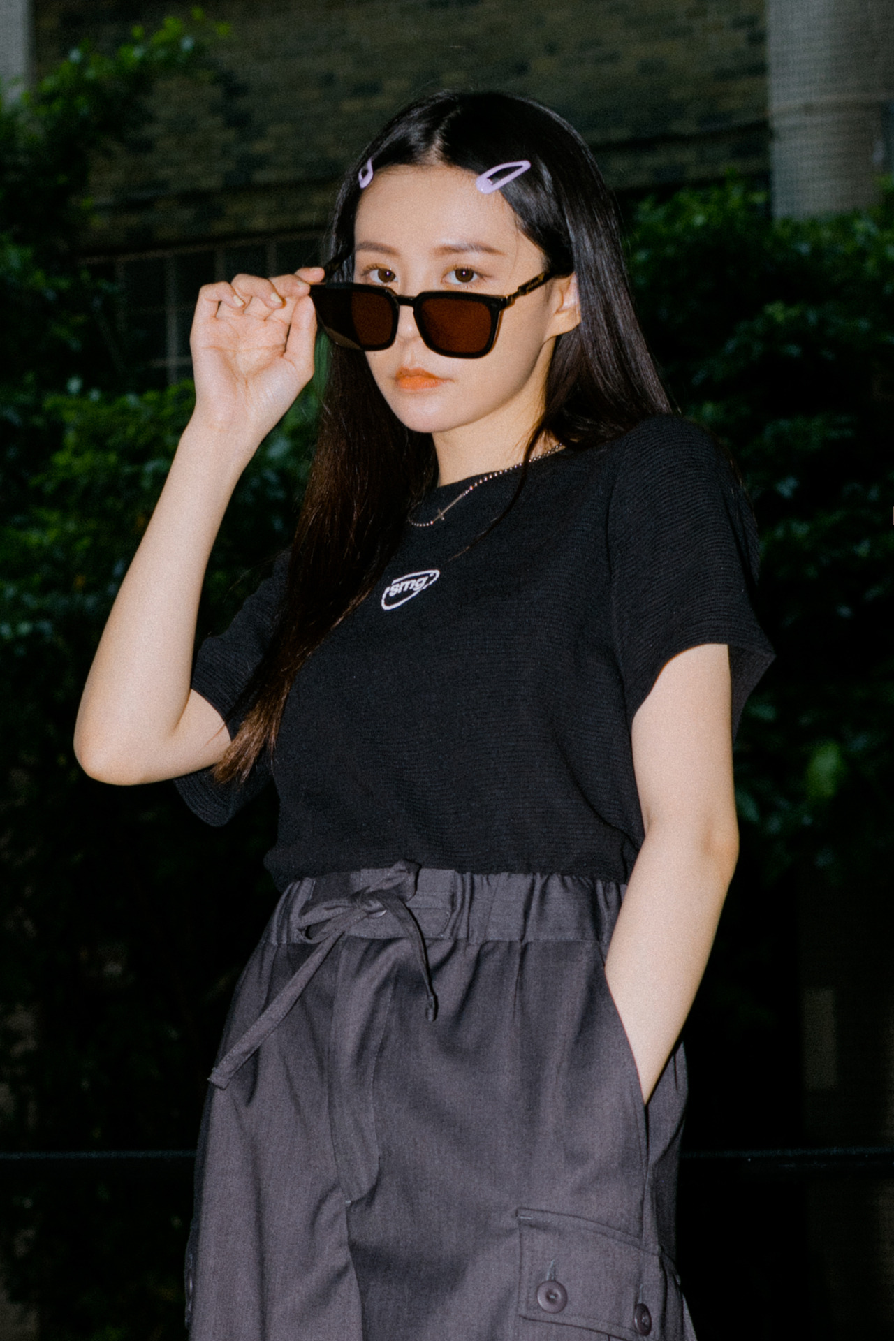 SMG ARMY 穿搭特集/2022 SS - Black WMNS Logo Knitted Tee