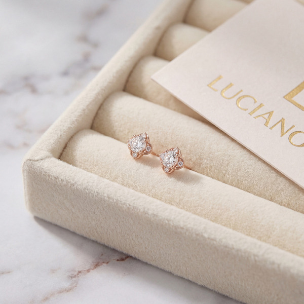 玫瑰金色莫桑石純銀耳環-恆光之心