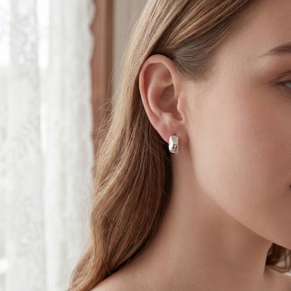 銀色鋯石純銀耳環-靜銀圓語