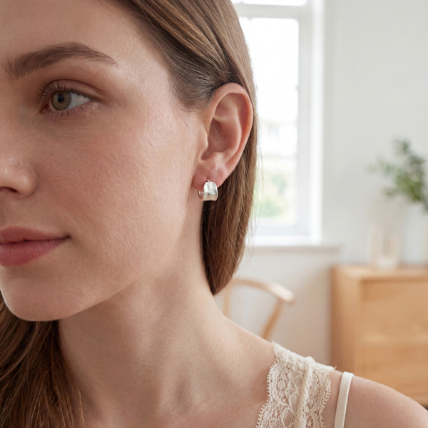 銀色純銀耳環-柔曜圓語