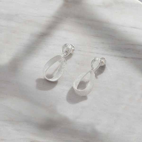銀色純銀耳環-邂逅