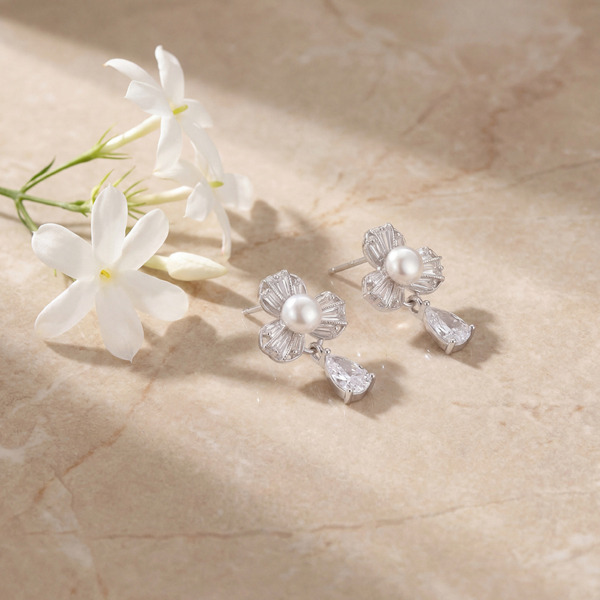 白K色鋯石珍珠純銀耳環-幸運花語