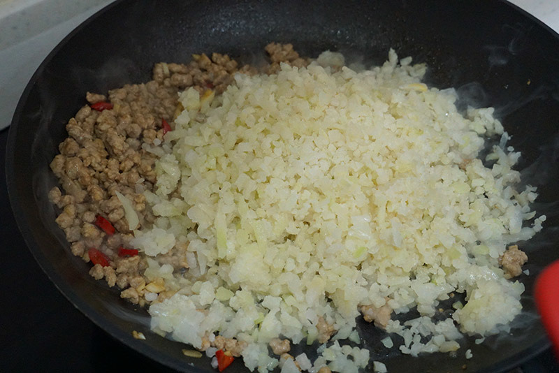 加入花椰菜米